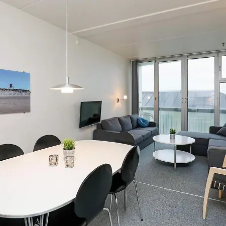 Apartment Xlvii *